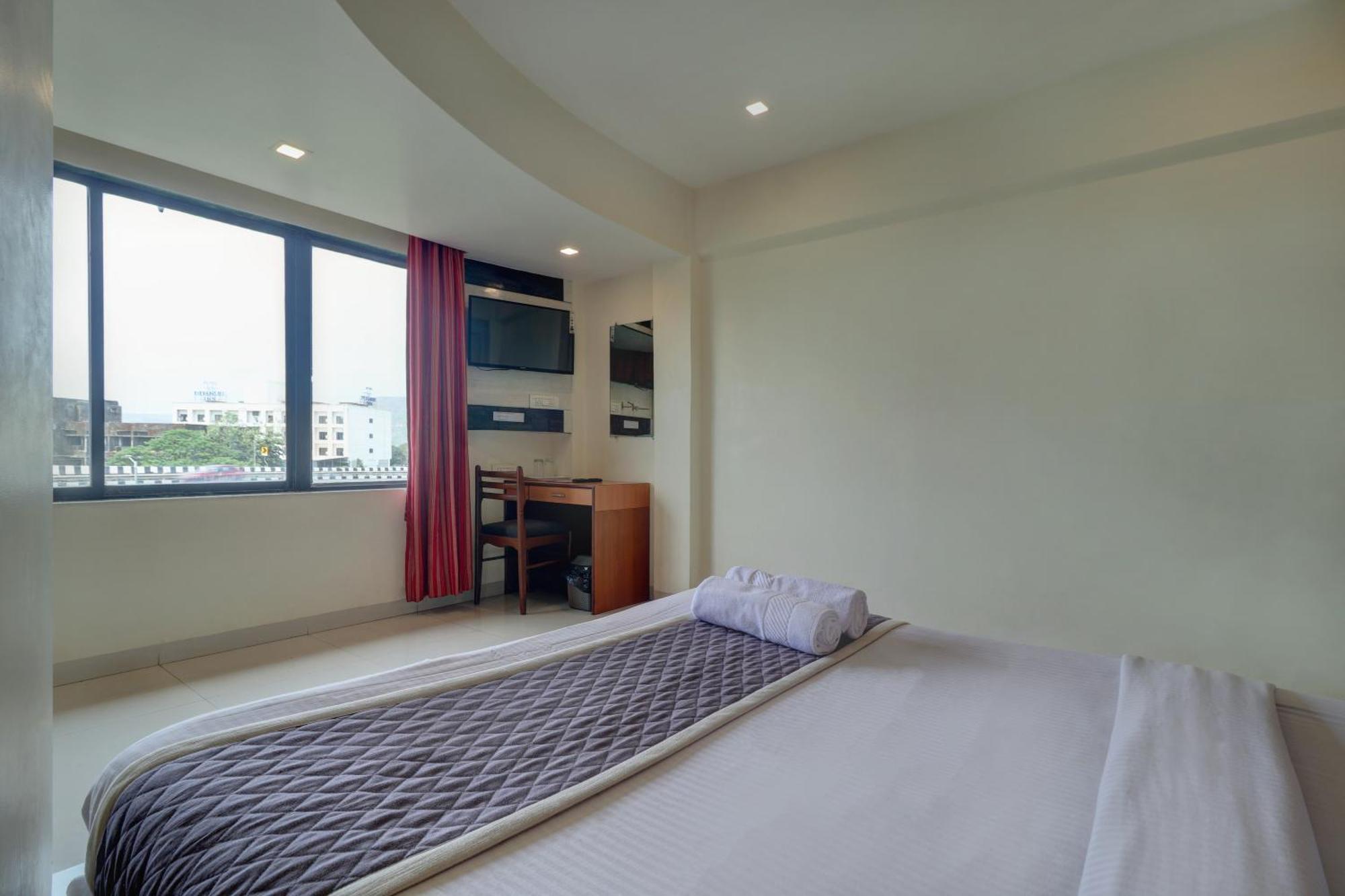 Hotel New Sarovar Grand Panvel Eksteriør bilde