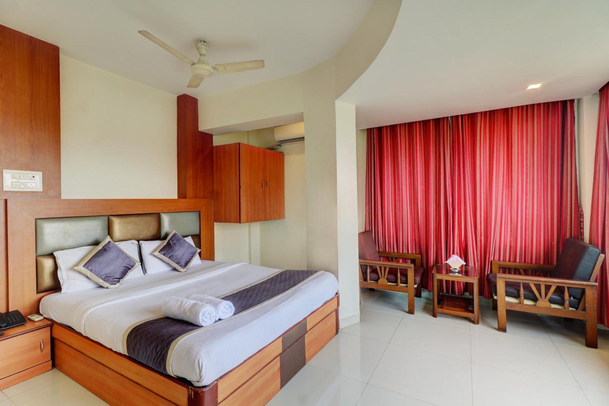 Hotel New Sarovar Grand Panvel Eksteriør bilde