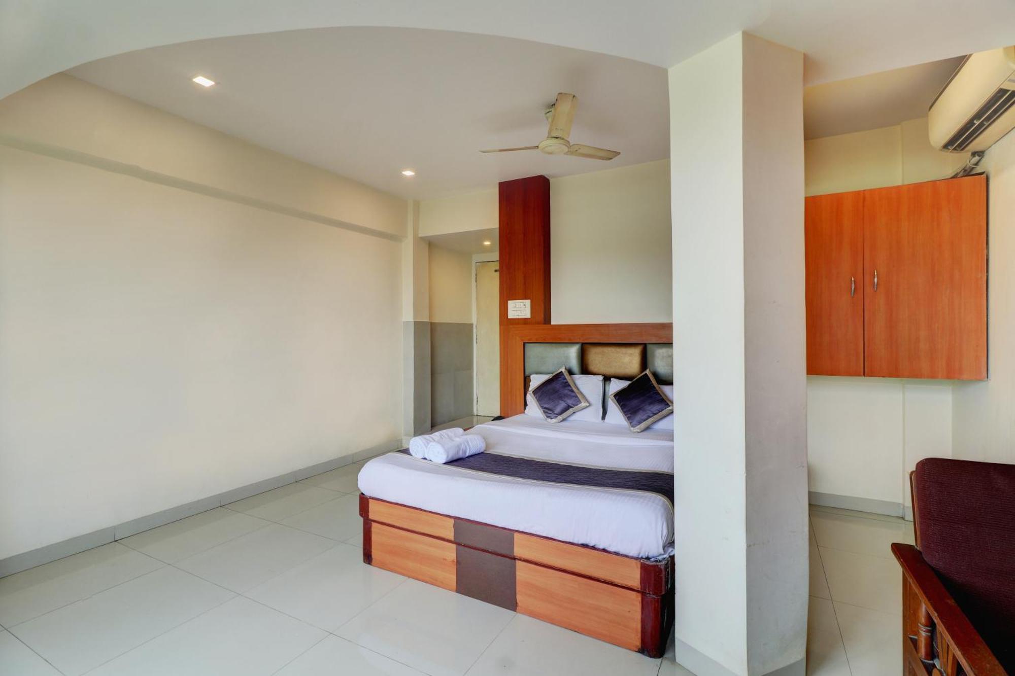 Hotel New Sarovar Grand Panvel Eksteriør bilde