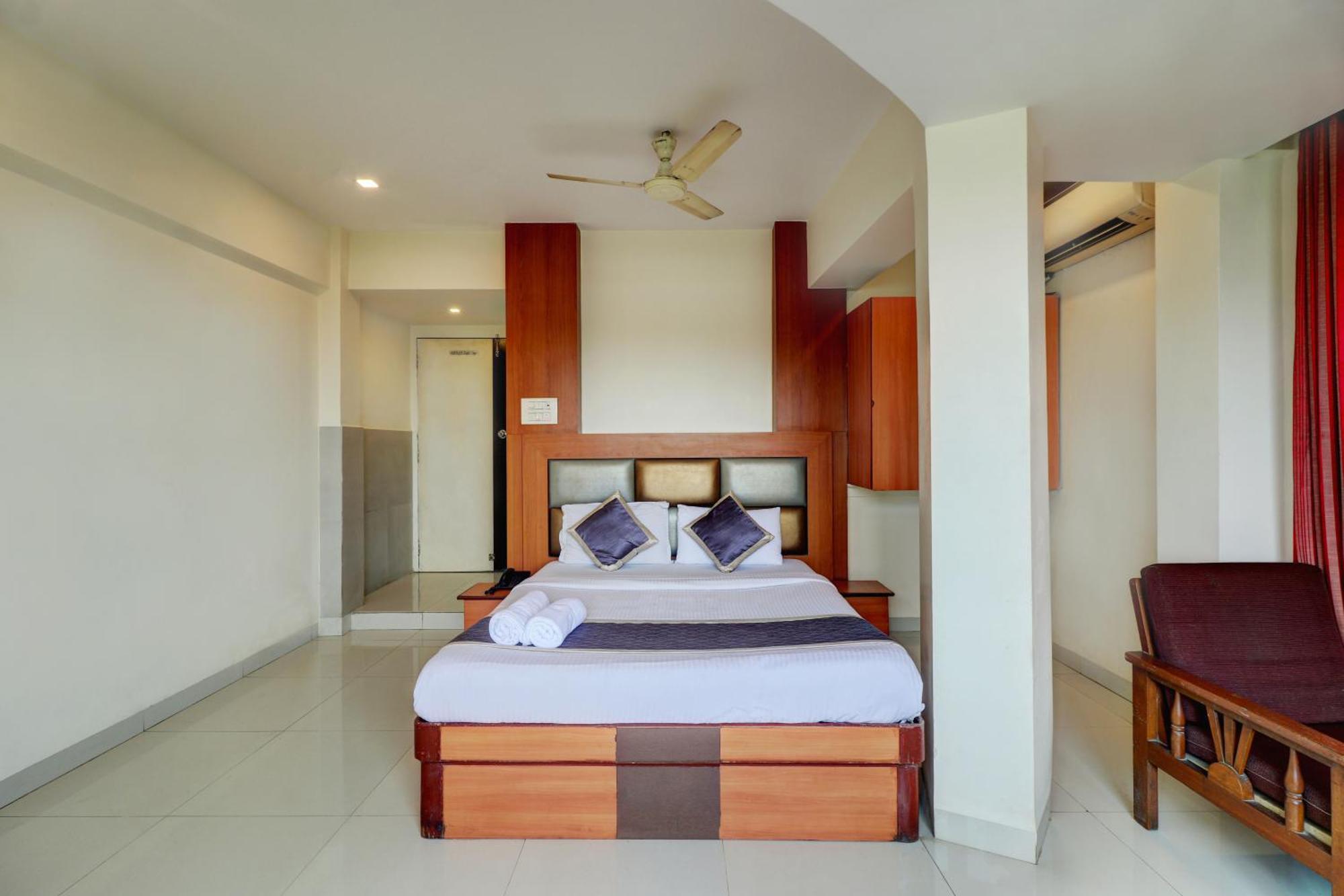 Hotel New Sarovar Grand Panvel Eksteriør bilde