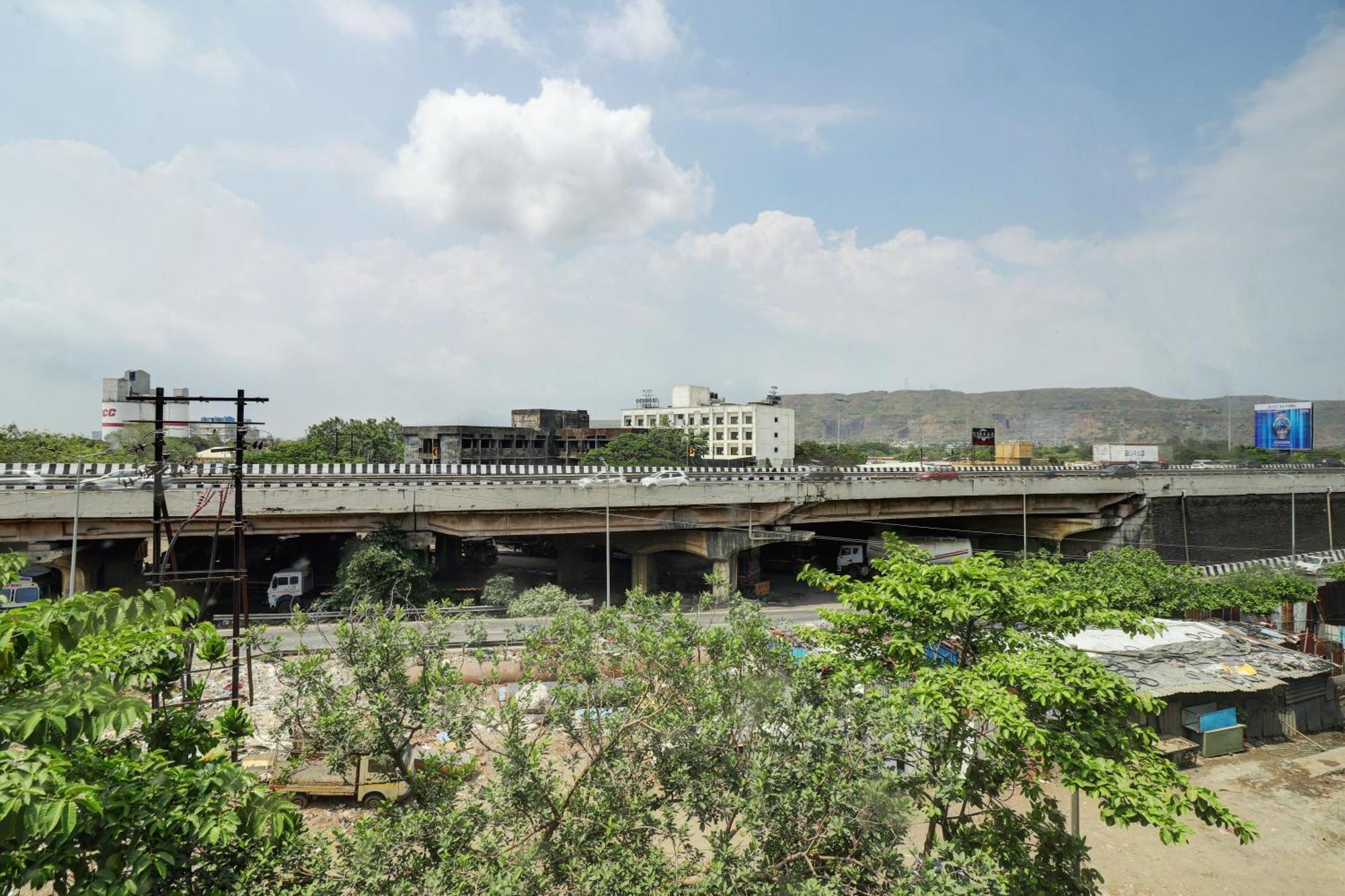 Hotel New Sarovar Grand Panvel Eksteriør bilde