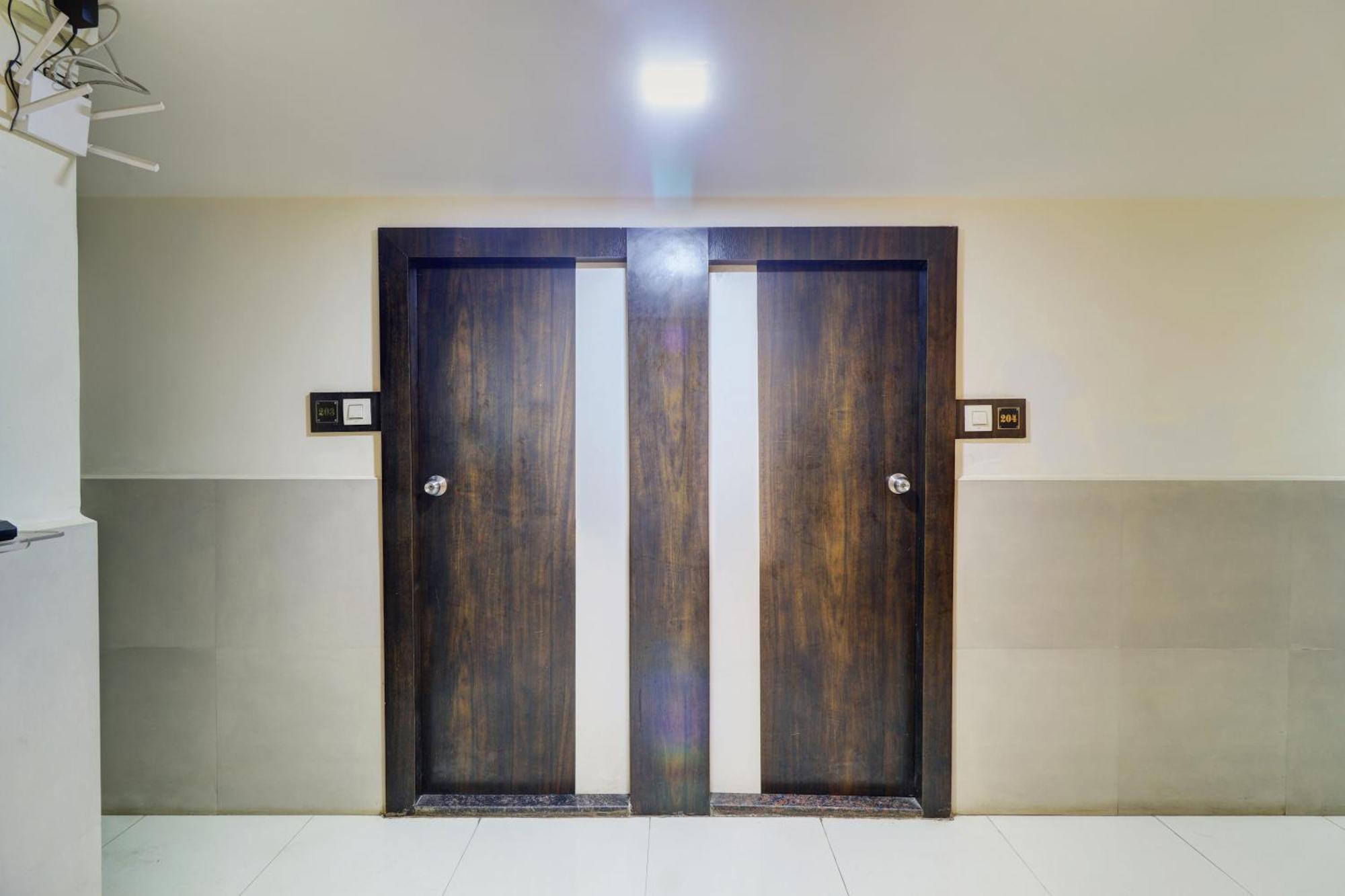Hotel New Sarovar Grand Panvel Eksteriør bilde